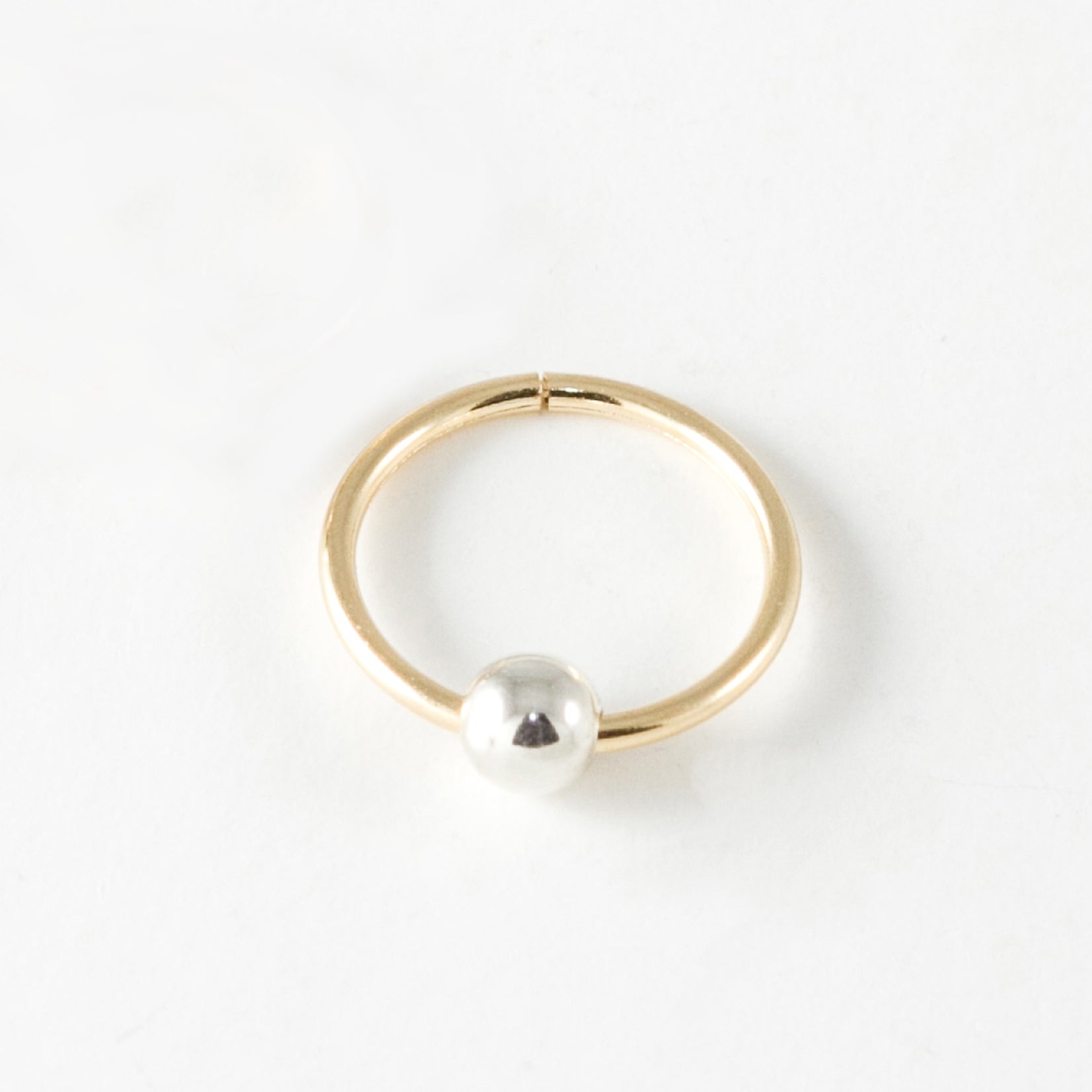 9mm Sleepers Hoops Earrings – 10k Yellow Gold – Mini - Camillette