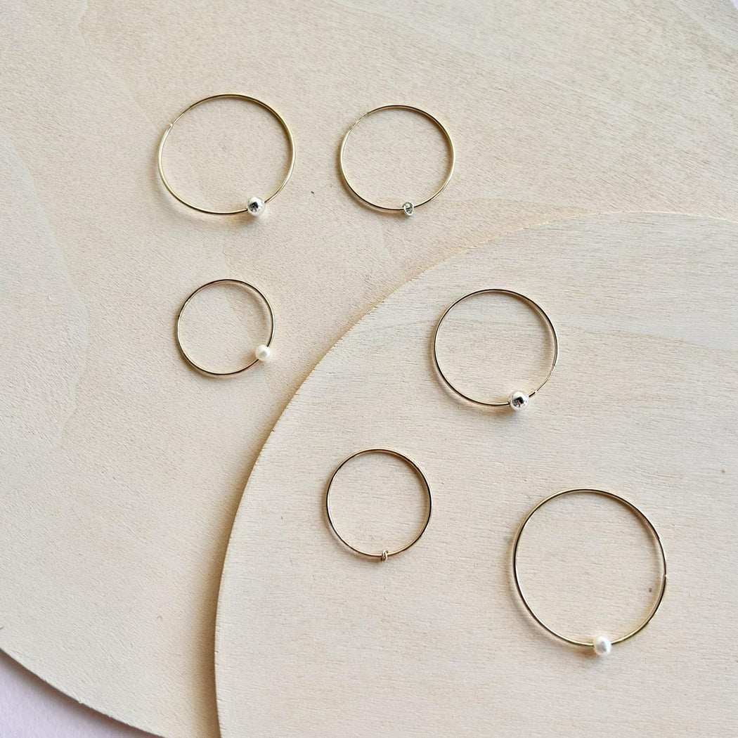 Hoop Earrings With Freshwater Pearl - 10k Gold - 24mm - Camillette